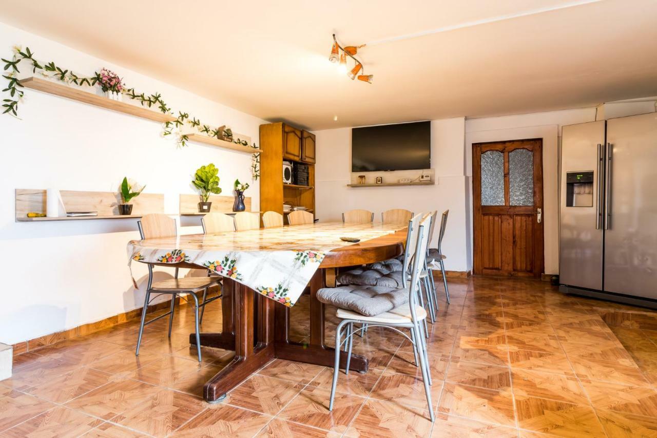 Casa de vacanta Jeny Novaci-Străini Exterior foto